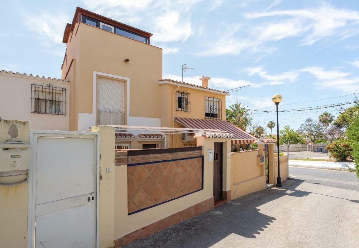 Cozy Loft Near The Beach Torremolinos Exterior photo